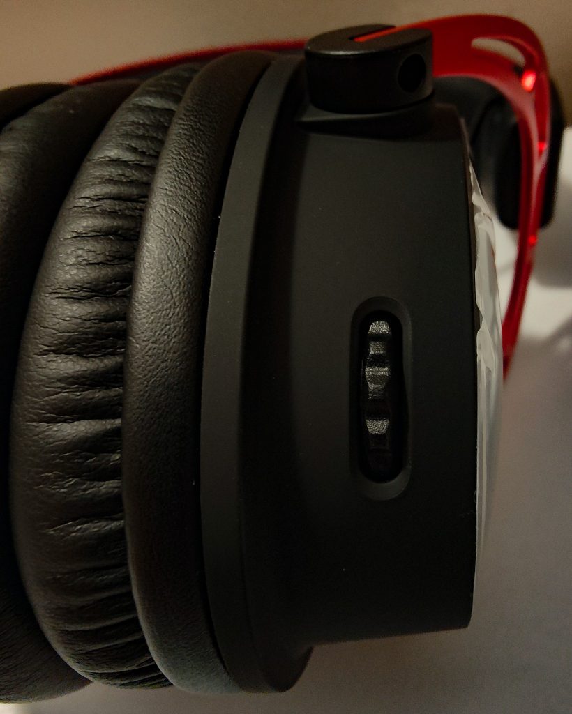 HyperX Cloud Alpha Wireless Gaming-Headset Regler