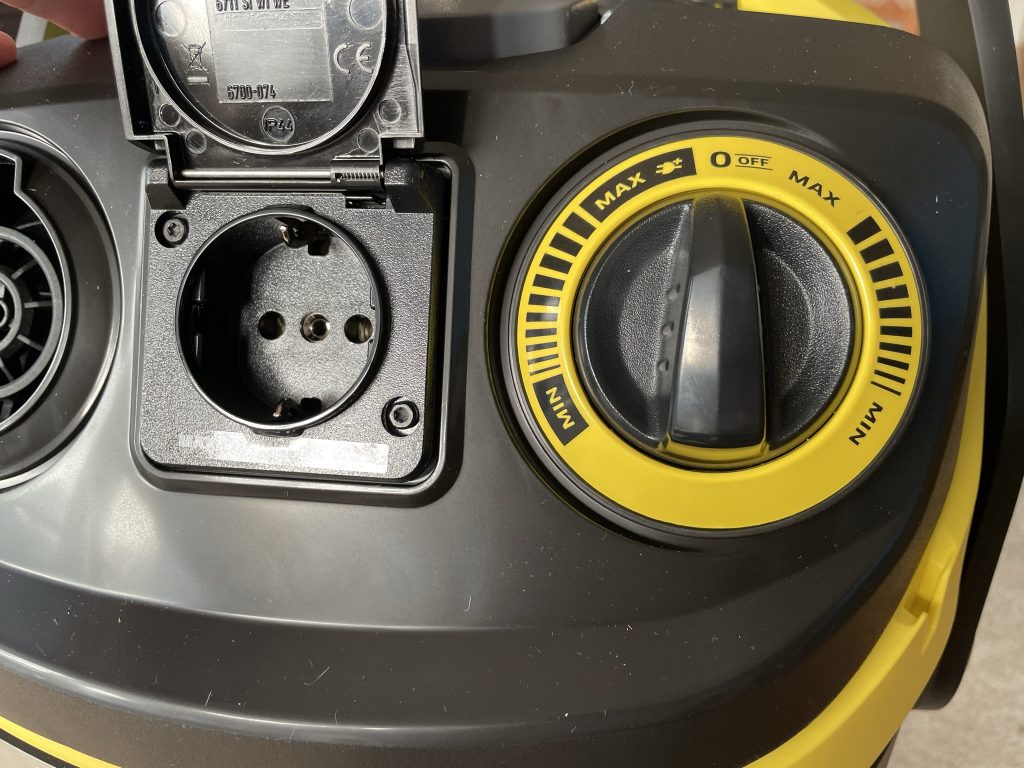Kärcher WD 6 P S V-30622T Nasssauger integrierte Steckdose