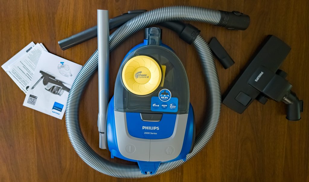 Philips XB212509 Staubsauger Serie 2000 Lieferumfang