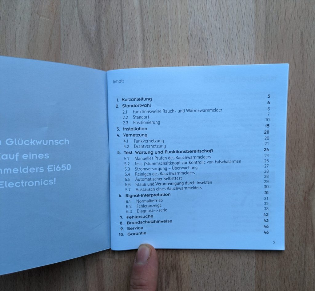 Geöffnetes Inhaltsverzeichnis des Ei Electronics Ei650 RF Rauchmelders