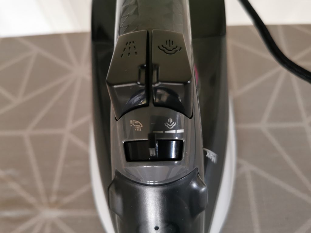 Grundig SI 4850 Dampfbügeleisen Dampfstufen