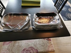 Ninja Woodfire Elektrogrill Grillplatte und Korb auspacken