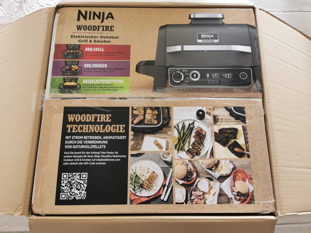 Ninja Woodfire Elektrogrill Verpackung oben