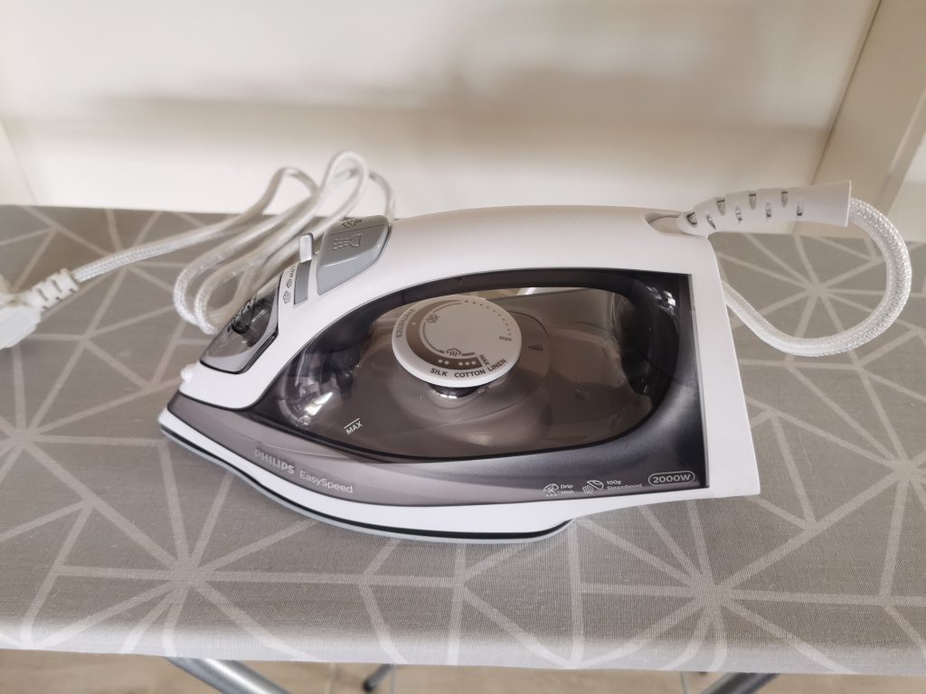 Philips EasySpeed Dampfbügeleisen Seitenansicht