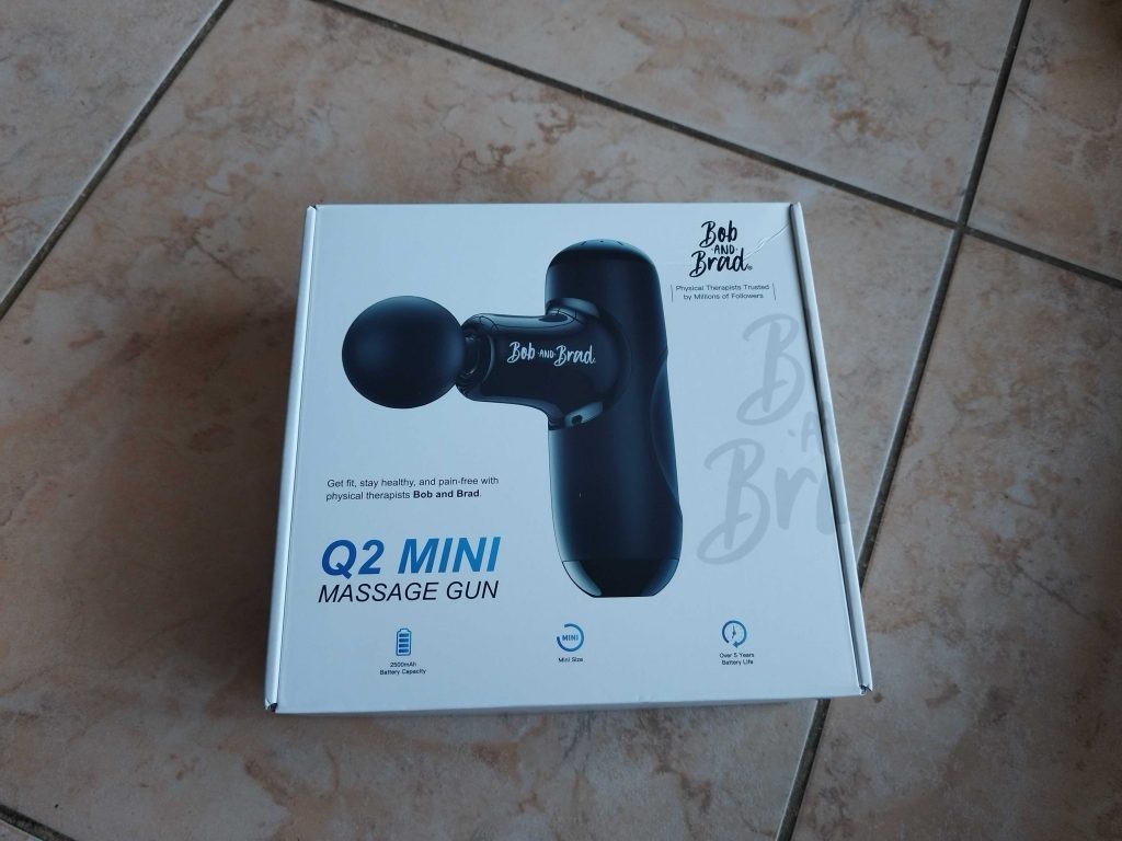 Bob and Brad Q2 Mini Massagepistole Verpackung von vorne