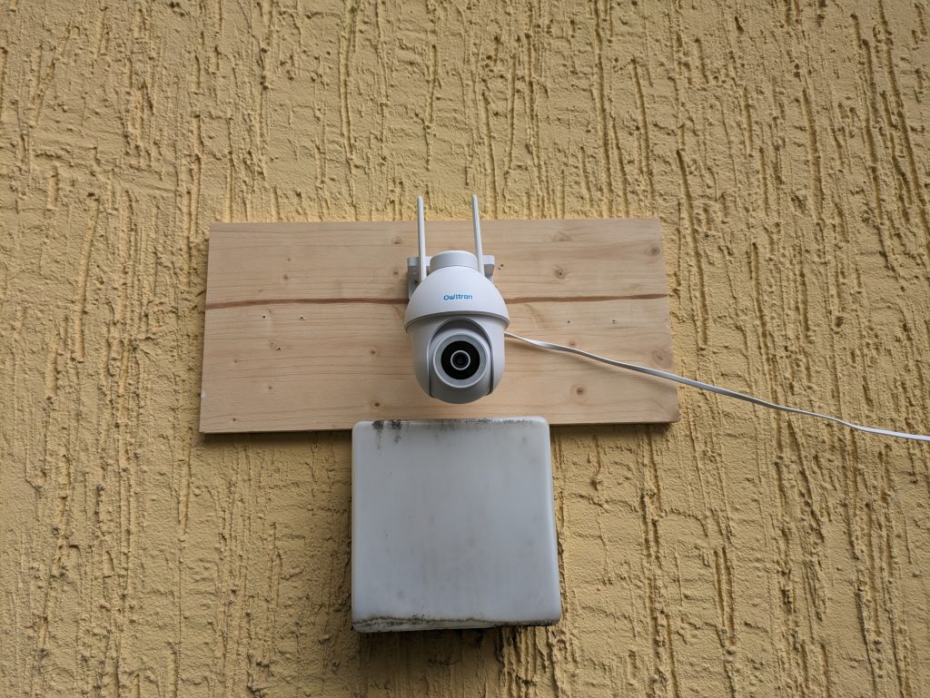 Owltron O1 Überwachungskamera fertig montiert