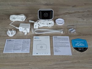 Gesamter Lieferumfang der D-Link DCS 8620L Überwachungskamera