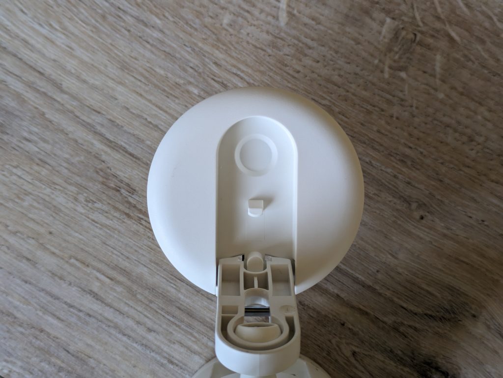 Halterung der Ring Stick Up Cam Pro Überwachungskamera mit Abdeckung