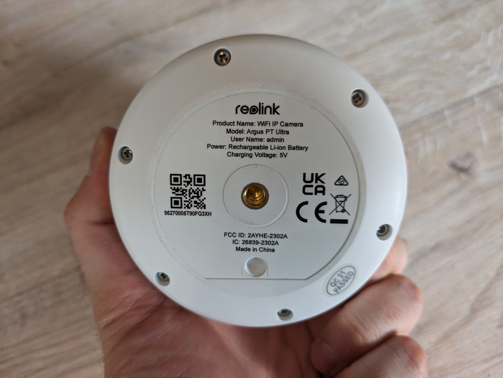 Reolink Argus PT Ultra Überwachungskamera von unten