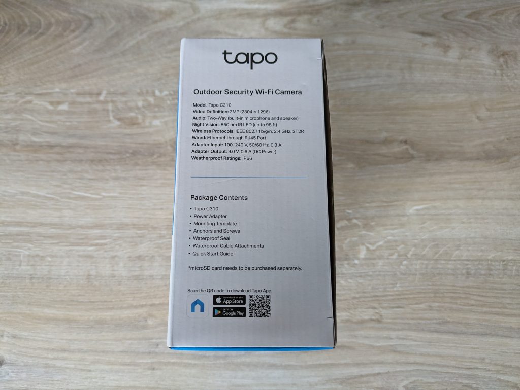 Verpackung der TP-Link Tapo C310 Überwachungskamera von links