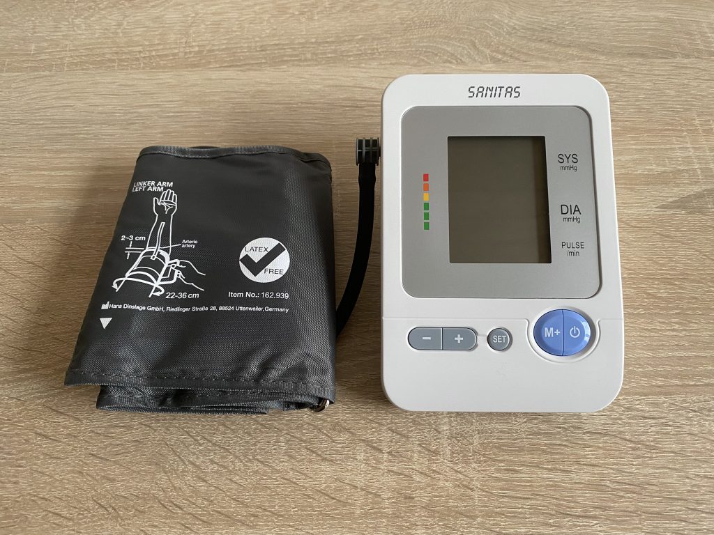 Sanitas SBM 21 Oberarm-Blutdruckmessgerät mit Manschette