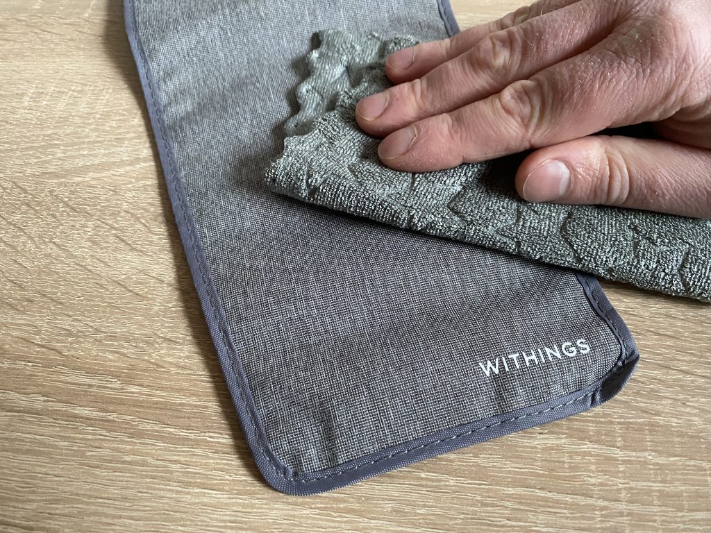 Withings BPM Connect Oberarm-Blutdruckmessgerät Reinigung Manschette