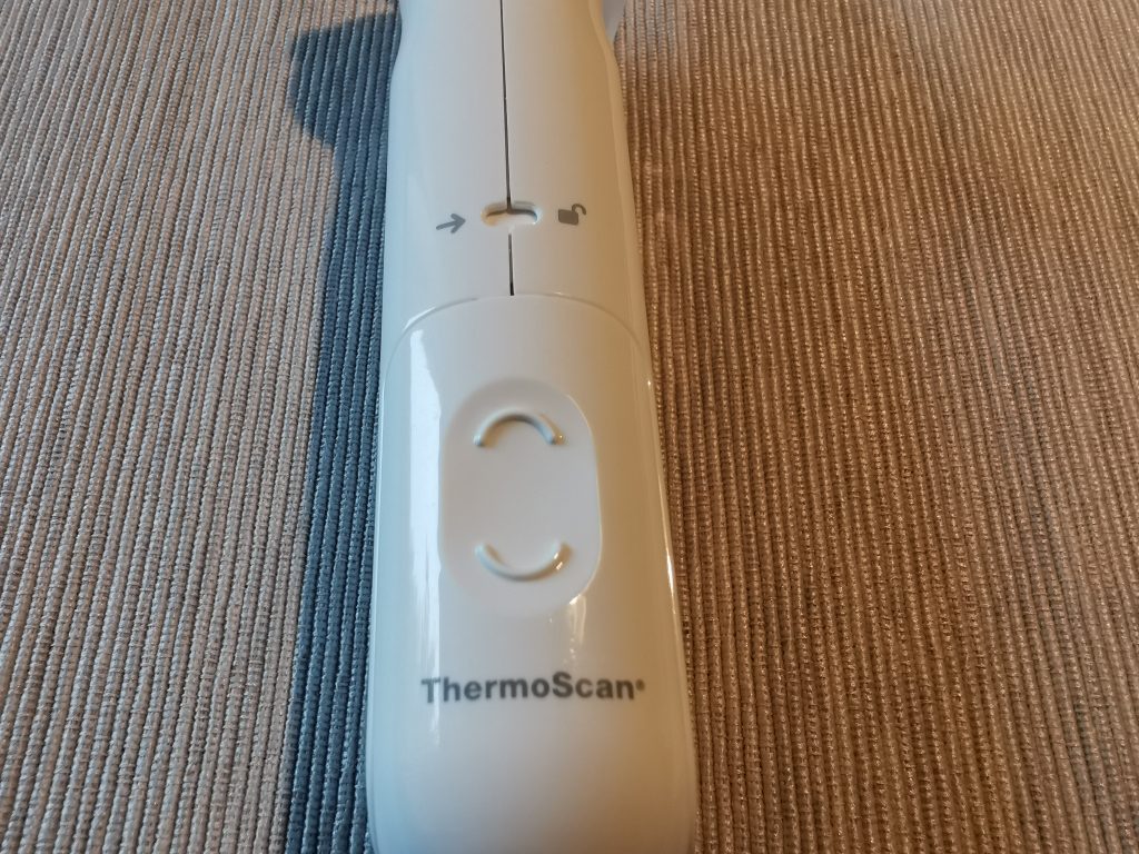 Braun ThermosScan 3 Ohrthermometer Batteriefach geschlossen