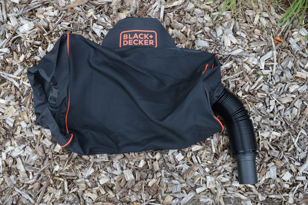 BLACK+DECKER BEBLV300 Laubsauger Laubrucksack geschlossen nicht montiert
