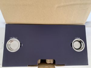 De'Longhi Dedica Style EC 685.B Siebträgermaschine offener Karton von oben