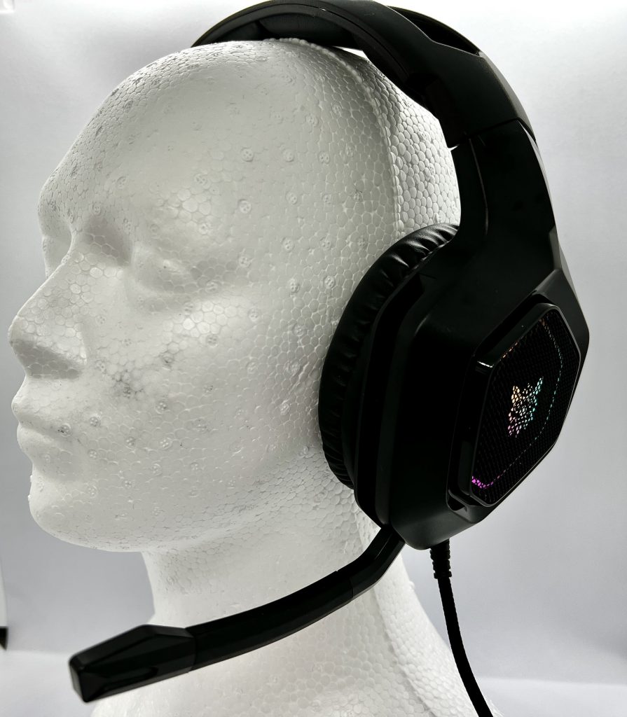 DIZA100 K10 Gaming-Headset von der Seite
