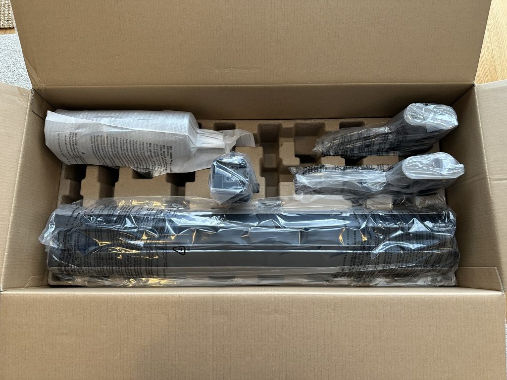 Verpackung des Dreame Z10 Station Akku-Staubsauger geöffnet ohne Staubsauger