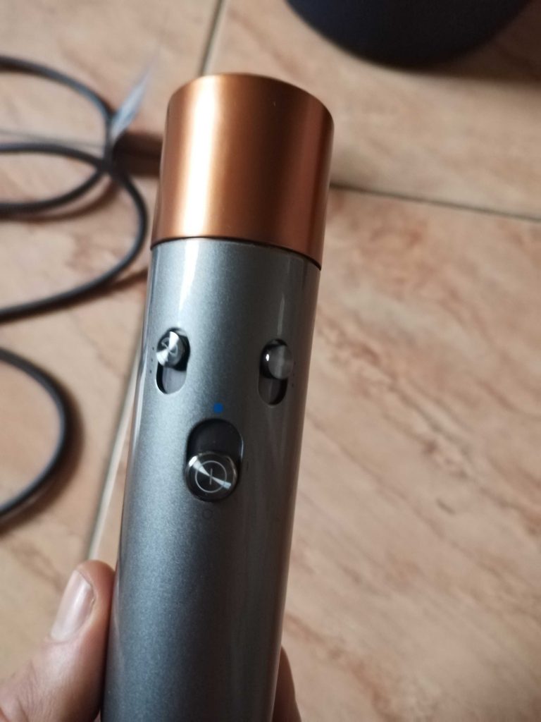 Dyson Airwrap Haartrockner, Bedienknöpfe