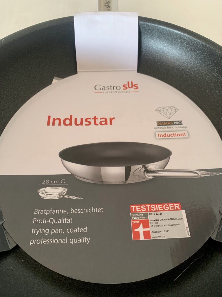 GastroSUS Industar Diamas Pro beschichtete Pfanne Nahaufnahme Produkthinweise auf dem Schutzkarton