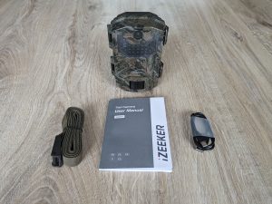 Gesamter Lieferumfang der iZEEKER iG200 Wildkamera