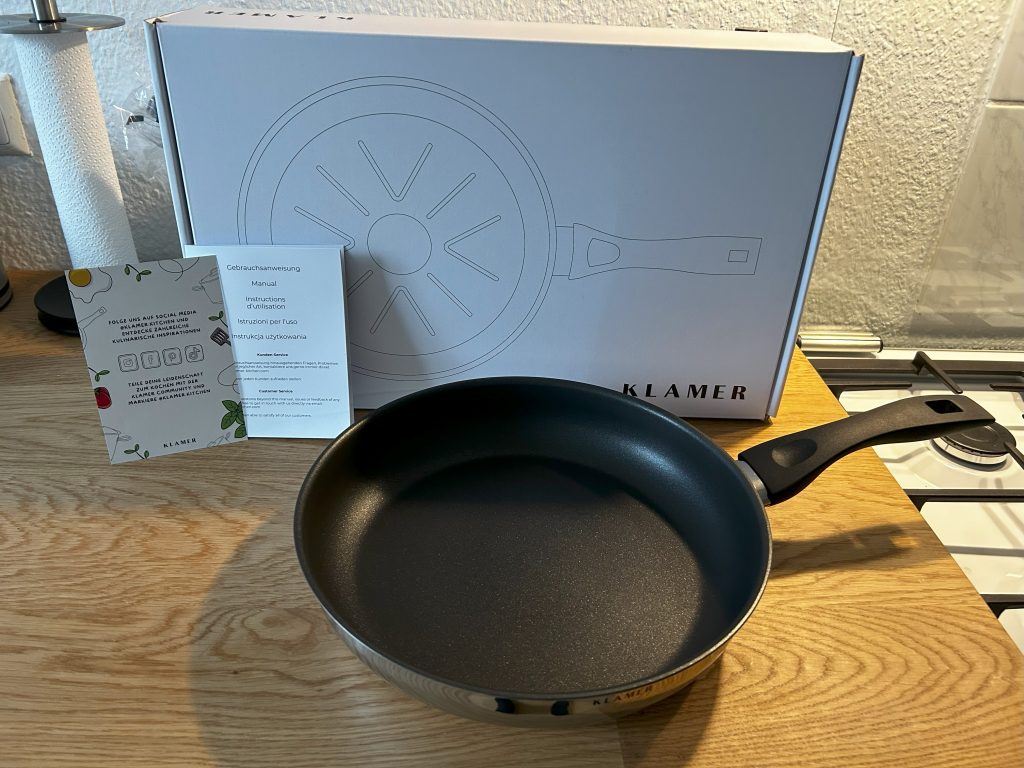 Klamer Profi Pfanne vor Verpackung
