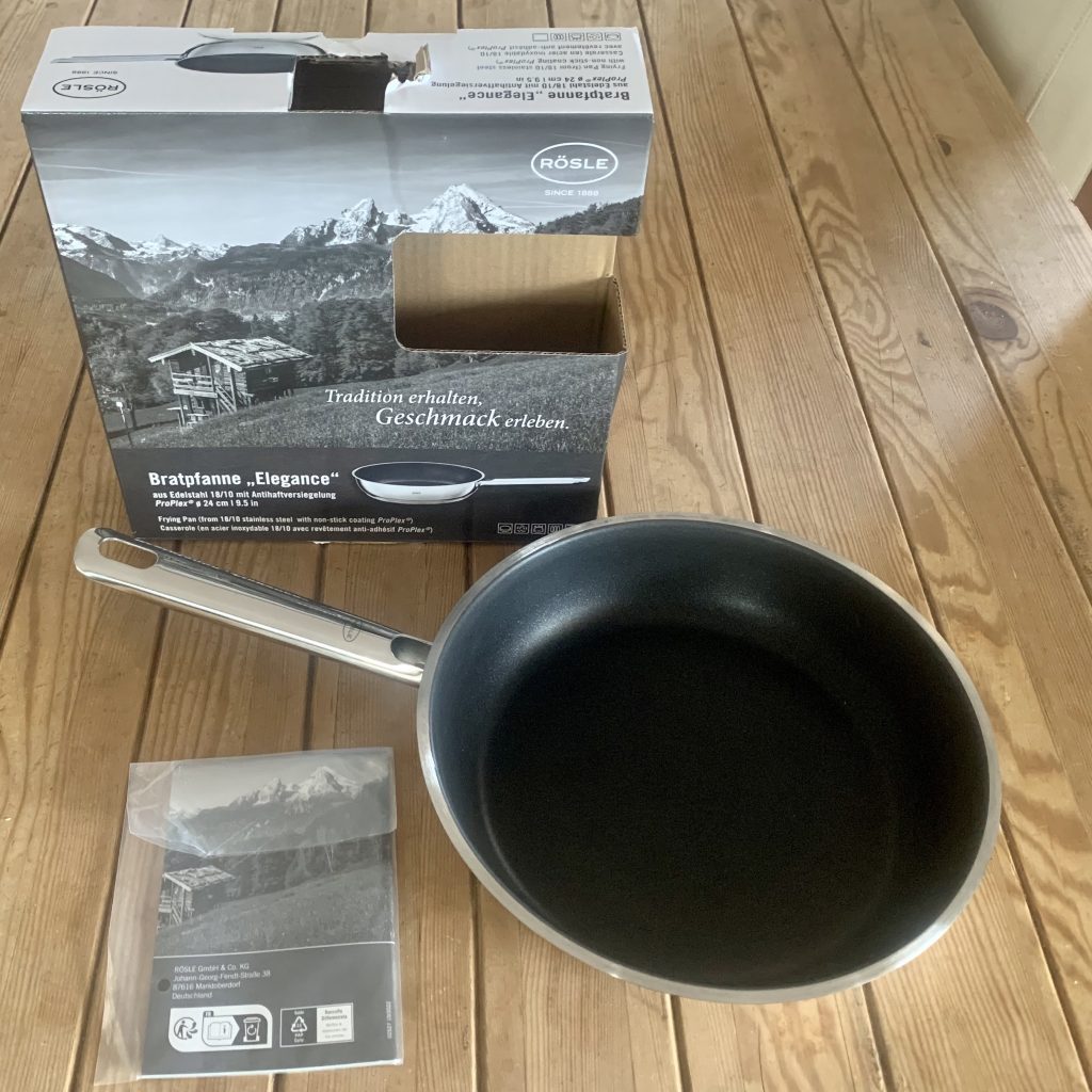 RÖSLE Elegance beschichtete Pfanne ausgepackt mit Karton und Anleitung
