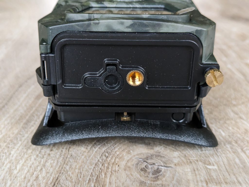 SECACAM Wild-Vision Wildkamera von unten
