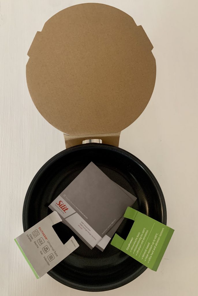 Silit Talis beschichtete Pfanne geöffnete Verpackung mit Blick auf die Bedienungsanleitungen