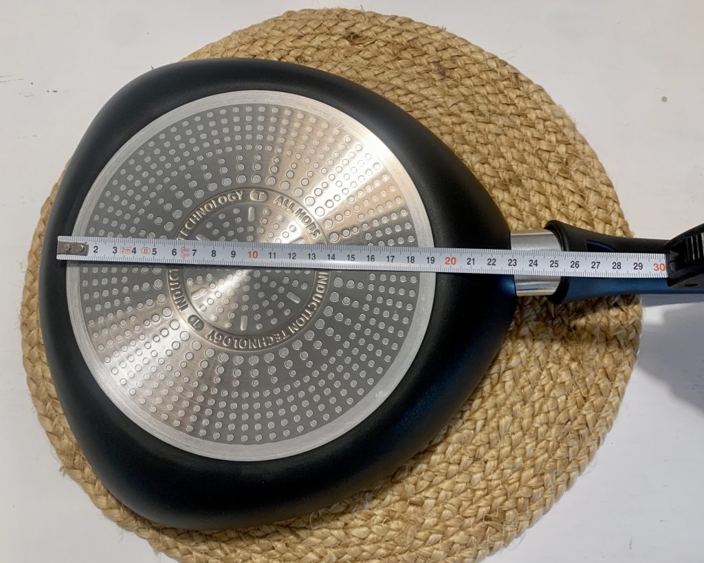 Tefal C26770 Start’Easy Triangle beschichtete Dreieckspfanne Durchmesser Pfannenboden