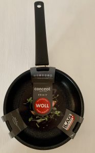 Woll Concept beschichtete Pfanne ausgepackt mit Schutzkarton