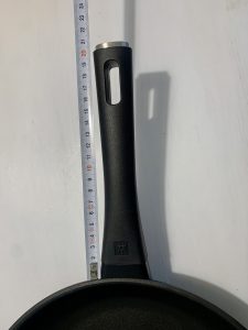 ZWILLING Madura Plus beschichtete Pfanne Grifflänge
