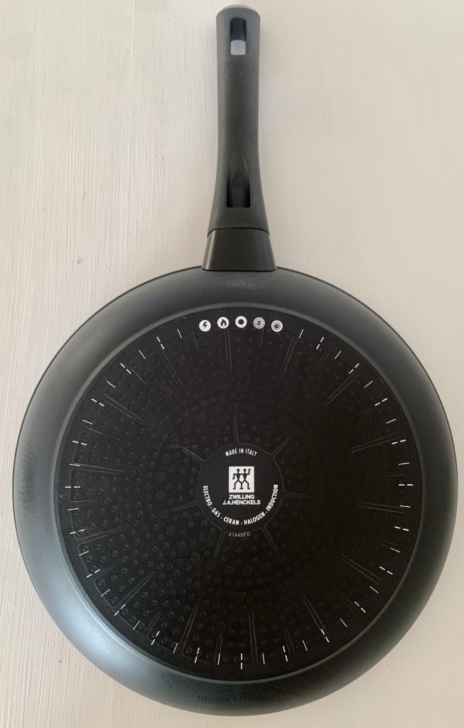 ZWILLING Madura Plus beschichtete Pfanne von unten