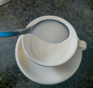 DREAMOON-Milchaufschäumer Milchschaum mit Tasse und Löffel 2