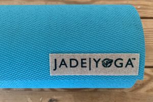 Jade Yoga Harmony Yogamatte Nahaufnahme Logo-Patch