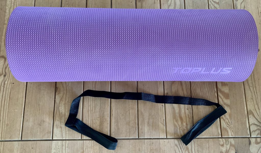 TOPLUS Gymnastikmatte ausgepackt mit Trageband