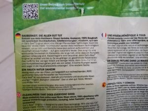Verpackung-des-Cats-Best-Original-Katzenstreu-von-hinten-in-der-Nahansicht