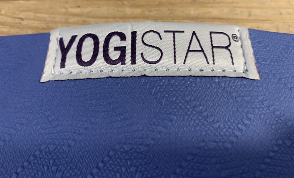 YOGISTAR YOGIMAT® PRO Yogamatte Nahaufnahme Logo