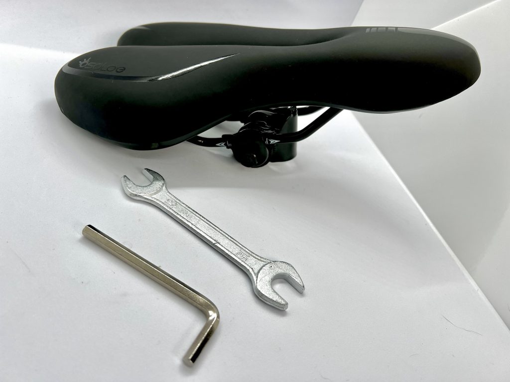 Homoto osaloe Fahrradsattel mit Zubehör