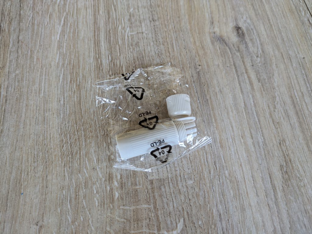 Kabeldichtungs-Set der Reolink Duo 3 PoE M81L Überwachungskamera