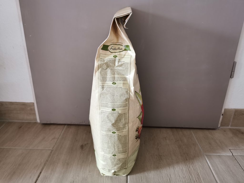 Lukullus Veggie Hundetrockenfutter Beutel seitlich 1