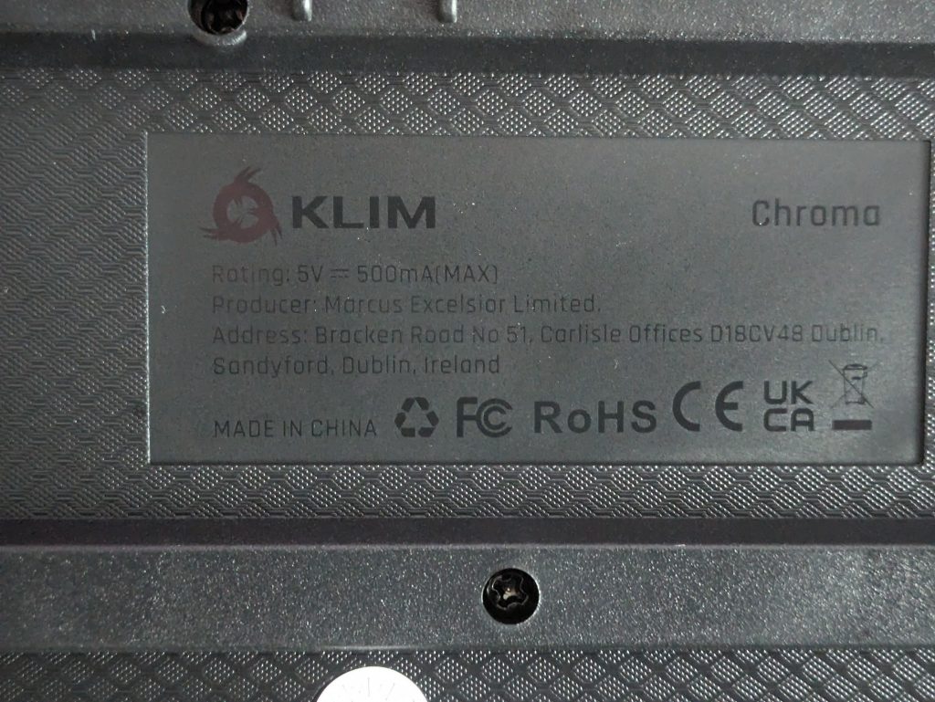 Typschild der KLIM Chroma Gaming-Tastatur