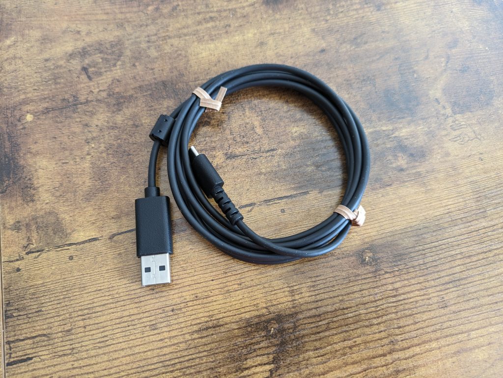 USB-Kabel der Logitech G PRO X Superlight 2 Gaming-Maus