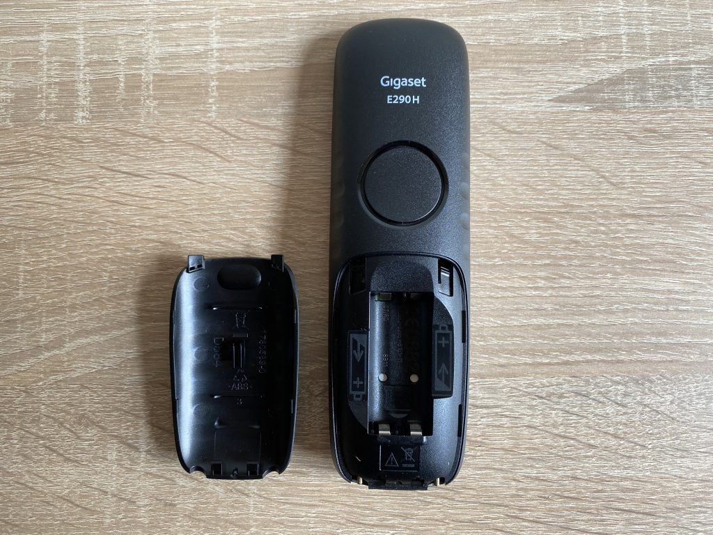 Gigaset E290 Seniorenhandy Batteriefach
