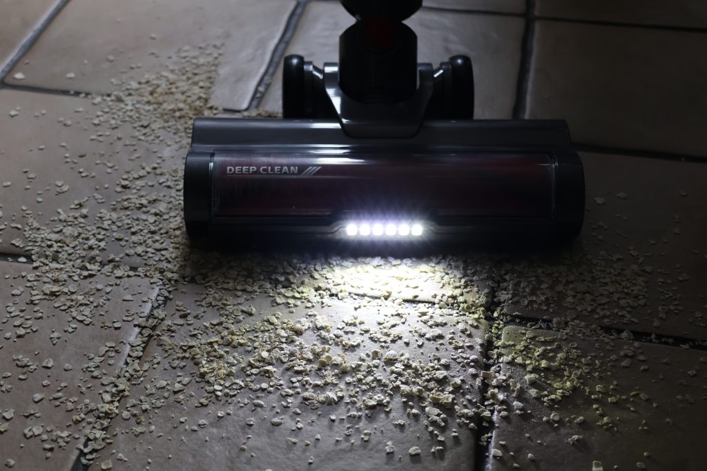 Aujun J10 Akku-Staubsauger Action