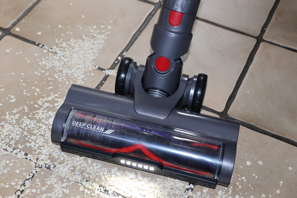 Aujun J10 Akku-Staubsauger Action