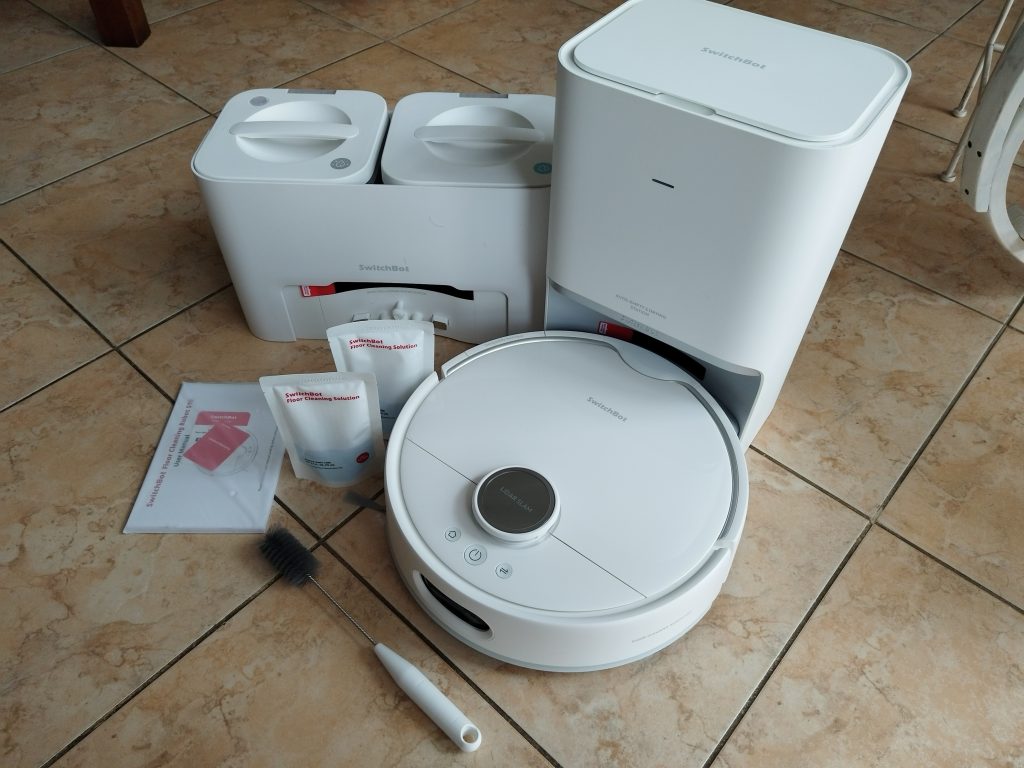 Lieferumfang-des-SwitchBot-S10-Saug-Wisch-Roboters
