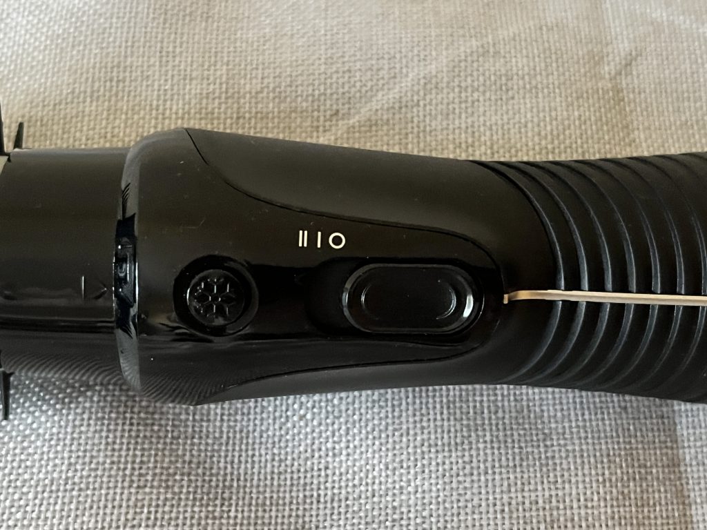 Braun Satin Hair 7 IONTEC Airstyler Warmluftbürste Nahaufnahme Bedienelemente