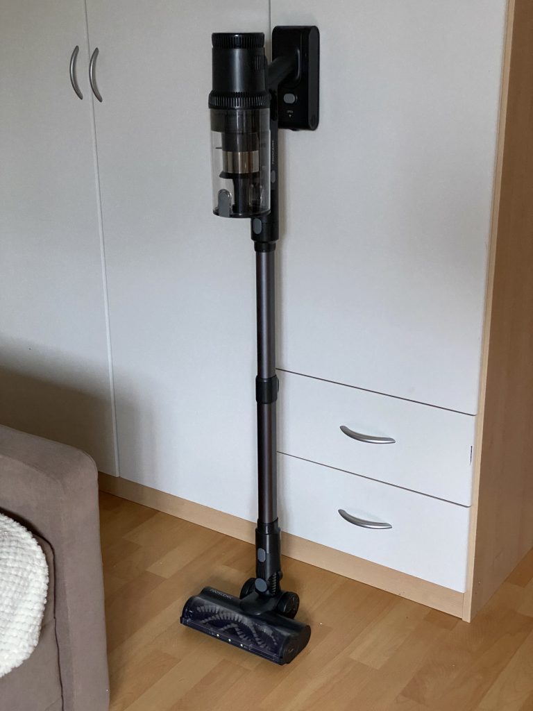 Proscenic P11 Mopping Akku-Staubsauger stehend