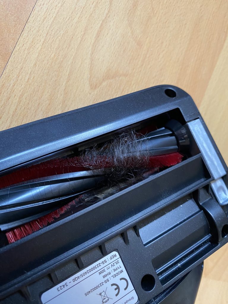 Rowenta RH98A8wo X-Force Flex 12.60 Akku-Staubsauger verfangene Tierhaare 3