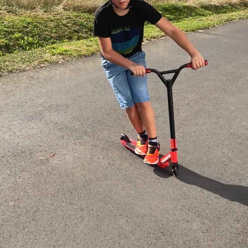 ArtSport Stunt Scooter Kurvenlage